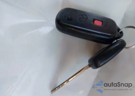 2001 Toyota Highlander V6 from USA, damaged, VIN JTEHF21A310020616